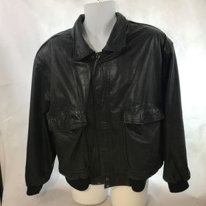 Yukon Trail Men's Bomber Style Leather Jacket